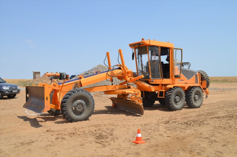 Автогрейдер Caterpillar 160