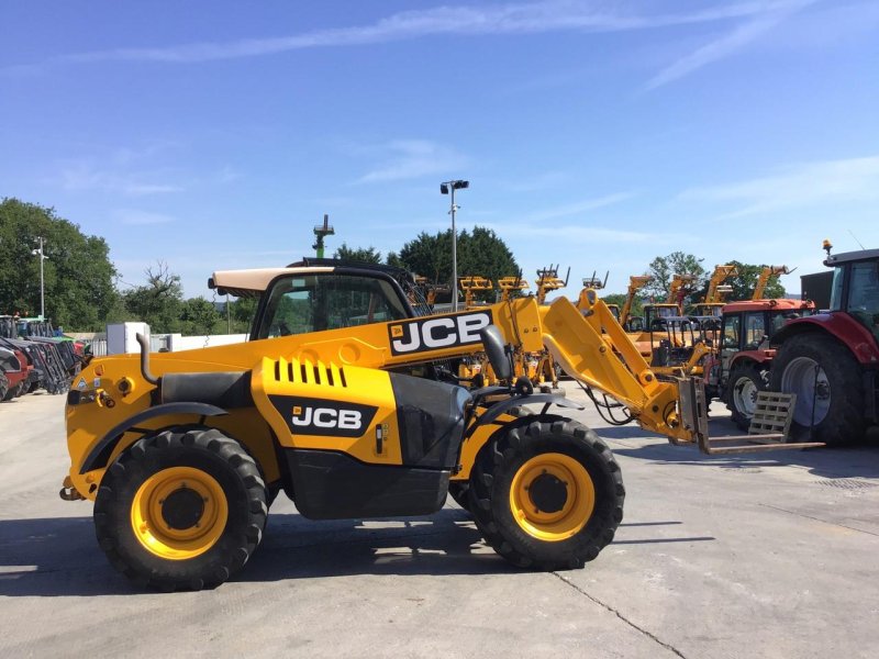 Телескопический погрузчик JCB 531-70