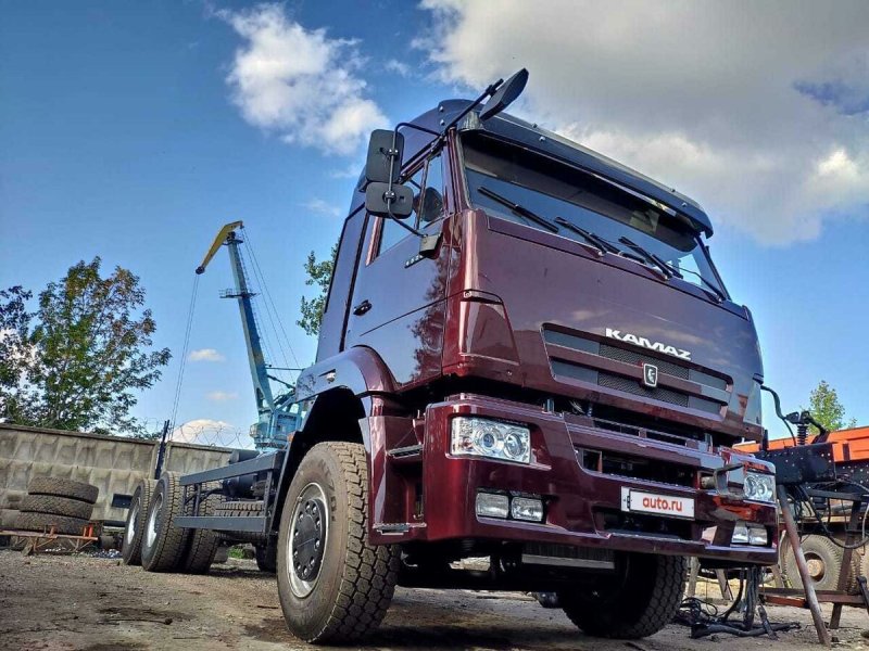 КАМАЗ 54225