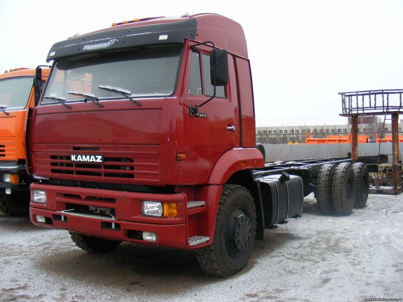 КАМАЗ 6520 шасси со спальником