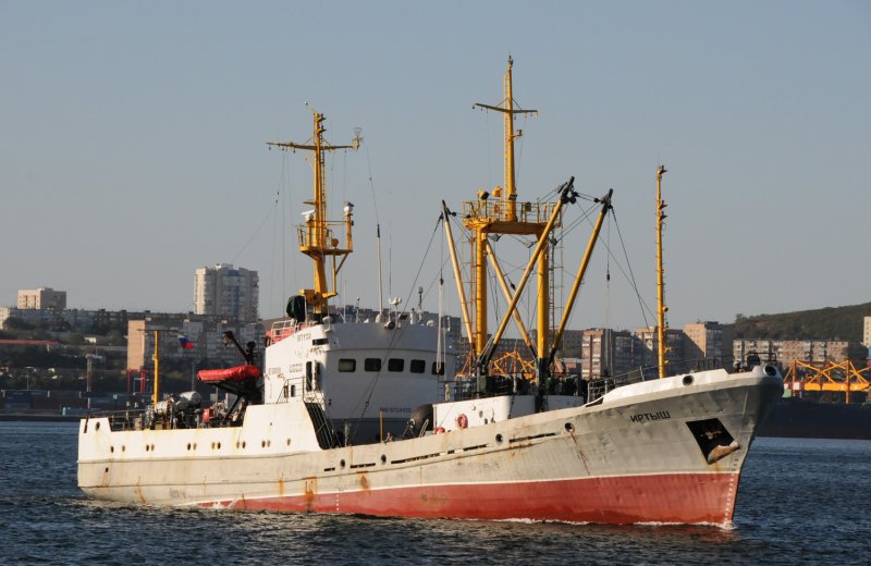 Приемно-транспортный рефрижератор типа «Гинтарас» dw1203 т,