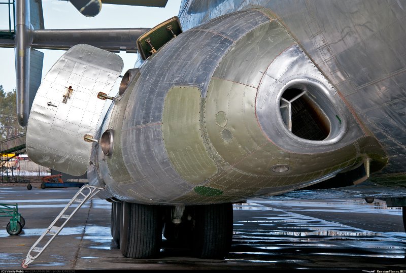 Antonov an-22a уничтожен фото