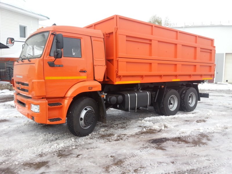 Грузовой самосвал КАМАЗ 65115