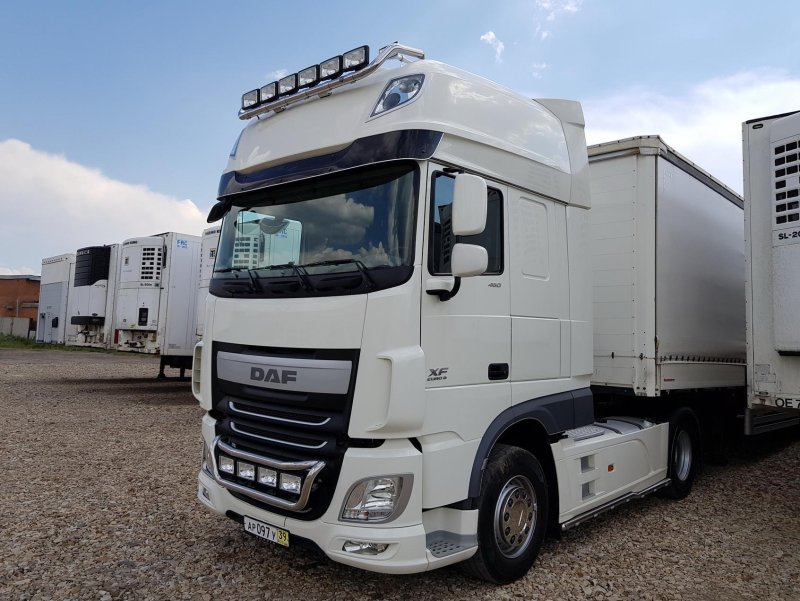 DAF XF 106 460 белый