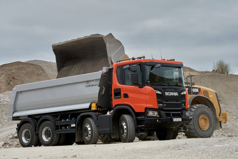 Самосвал Скания XT 8*4
