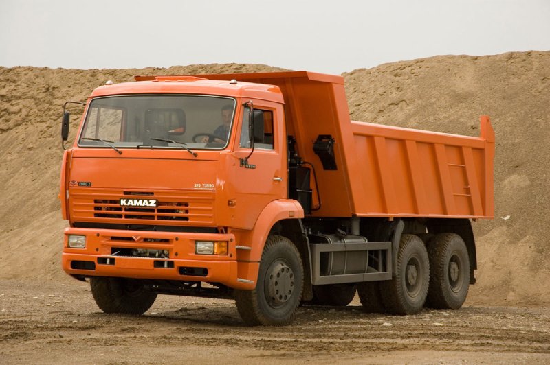 КАМАЗ 600 самосвал