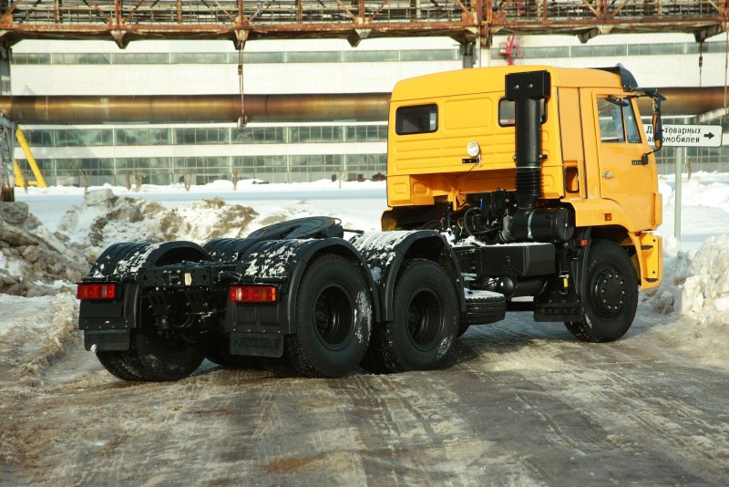 КАМАЗ-65116 седельный тягач