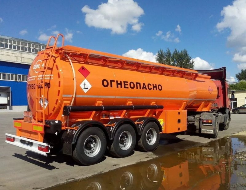 Услуги бензовоза 30 м3 ГРАЗ 96231