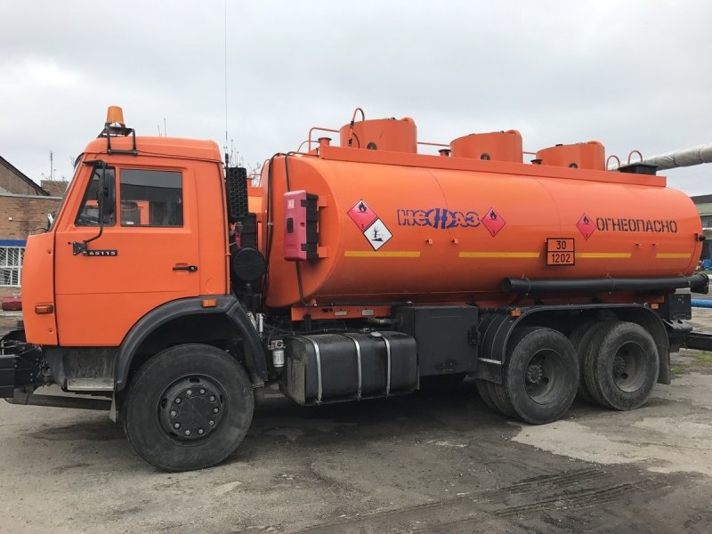 КАМАЗ 30 куб нефтевоз одиночка