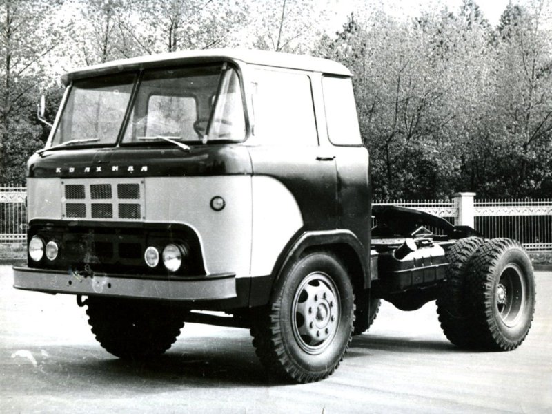 Седельный тягач каз 606 Колхида