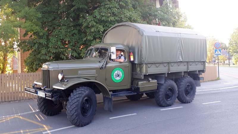 ЗИЛ 157 военный