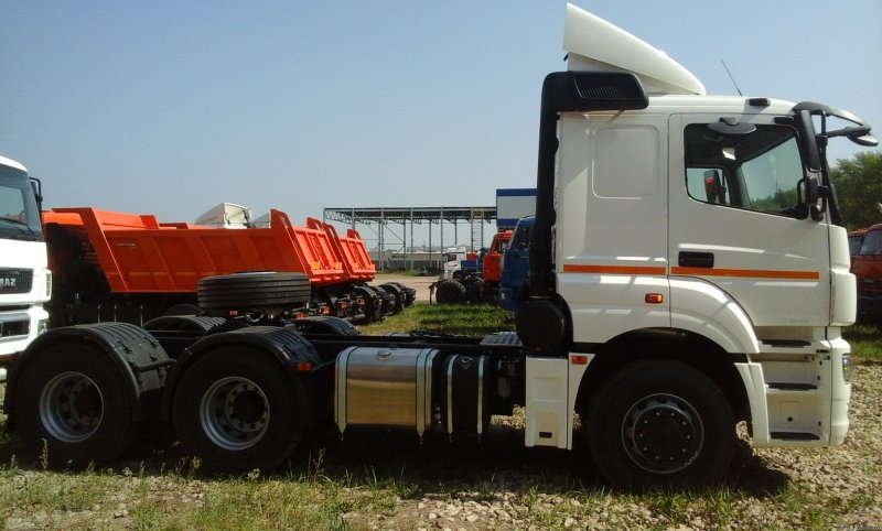 Седельный тягач КАМАЗ 65806