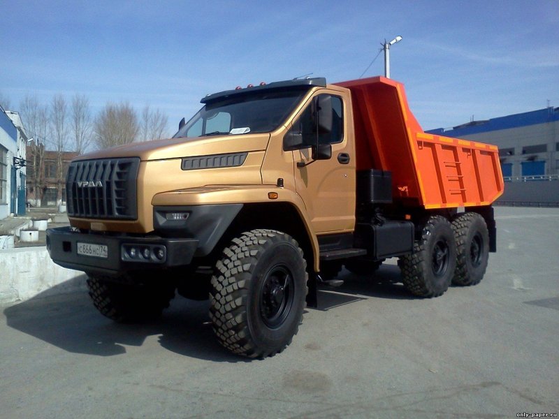 Самосвал Урал next 6x6