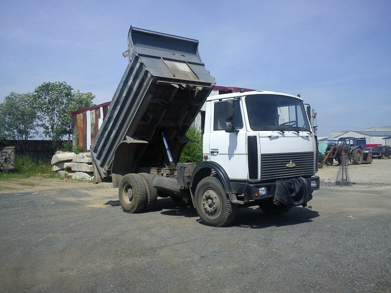 МАЗ 555102-223