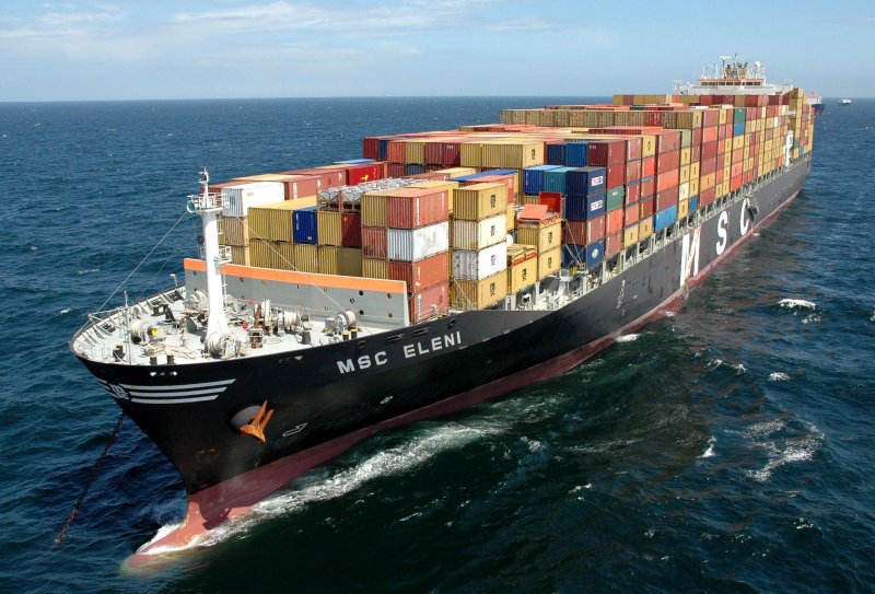Контейнеровоз MSC