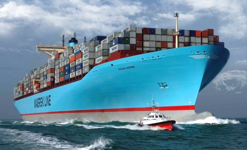 Контейнеровоз морской Maersk line