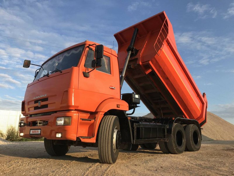 Грузовой самосвал КАМАЗ 65115