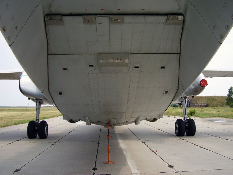 АН-26 Walkaround