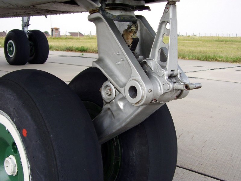 Переднее шасси АН-26