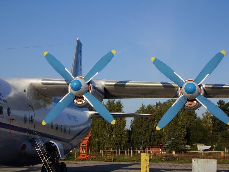 АН-12 12043