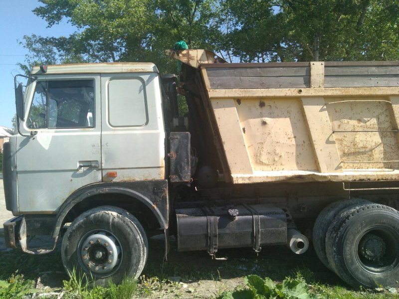 МАЗ самосвал 5516 дизель