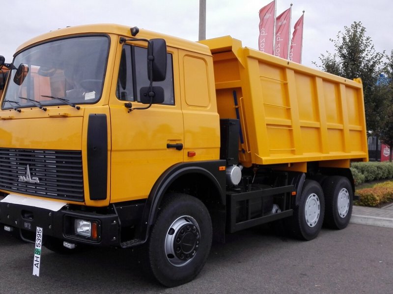 Самосвал МАЗ-551626-580-050