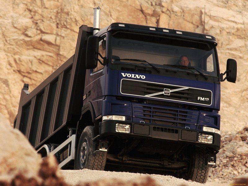 Volvo fm 6x6 самосвал