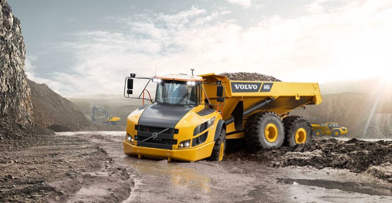 Шарнирно-сочлененный самосвал Volvo