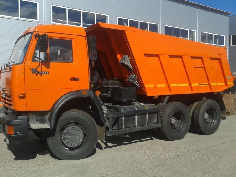 Грузовой самосвал КАМАЗ 65115
