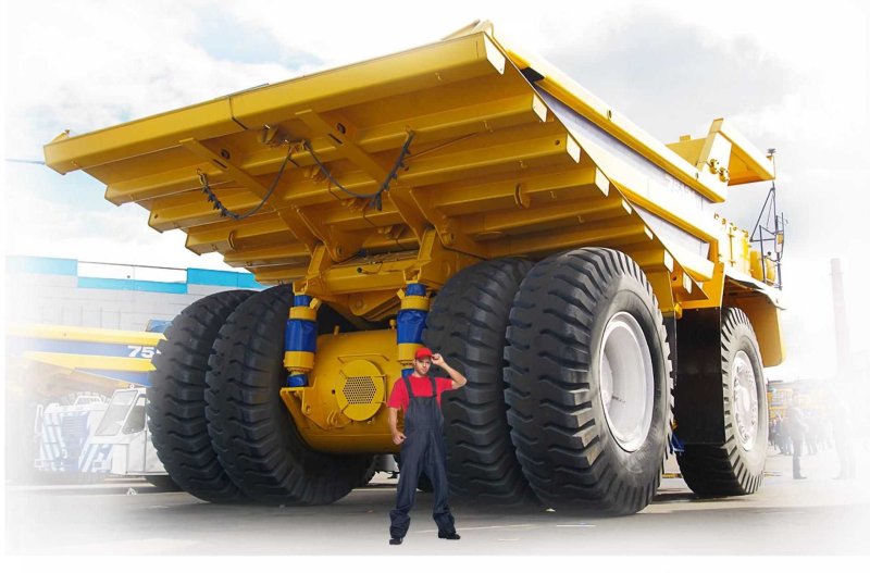 Карьерный самосвал Тонар-7501