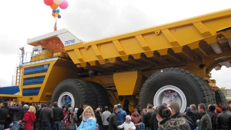 БЕЛАЗ-75710 450 тонн