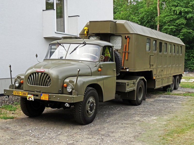 Татра 138
