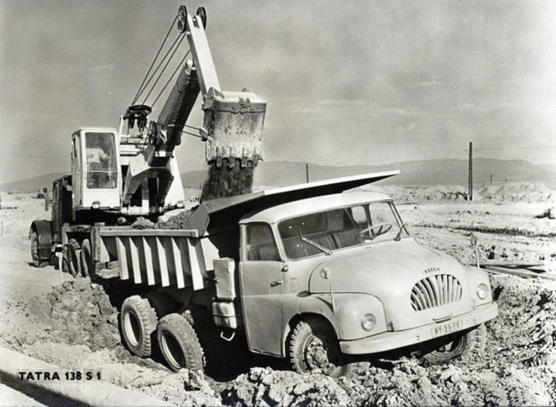 Tatra t138