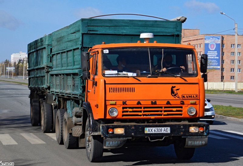 КАМАЗ 55102 тягач