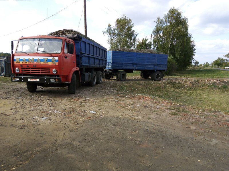 КАМАЗ 55102 красный