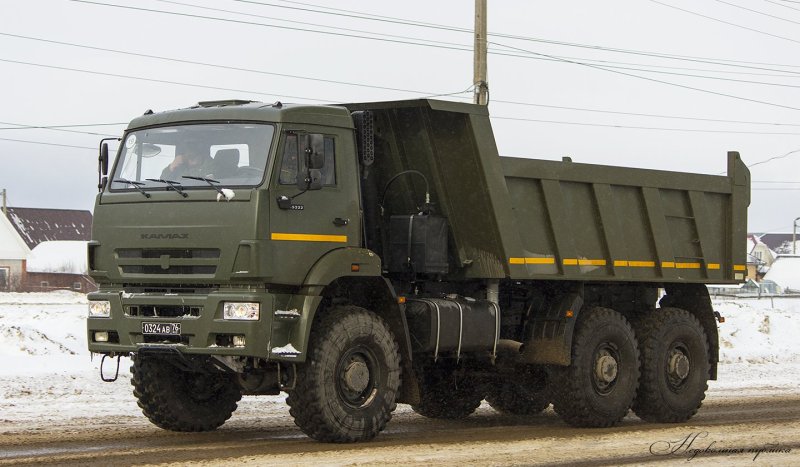 КАМАЗ 65222 самосвал армейский