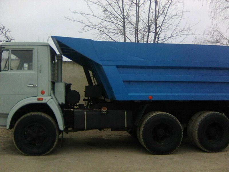 КАМАЗ 5511 самосвал серый