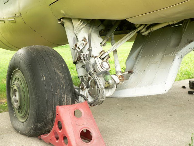 Су-25 шасси