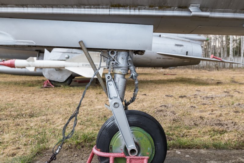 Су-9 шасси