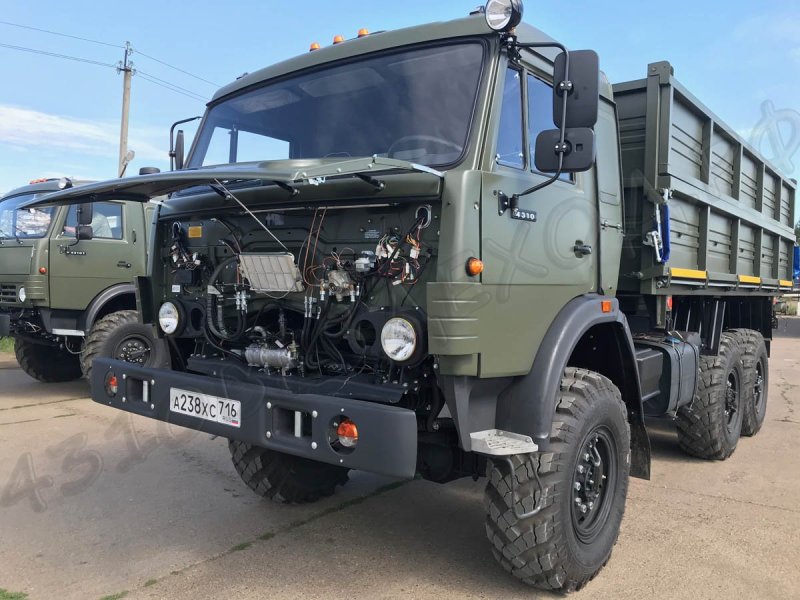 Старый КАМАЗ 4310 самосвал 6х6