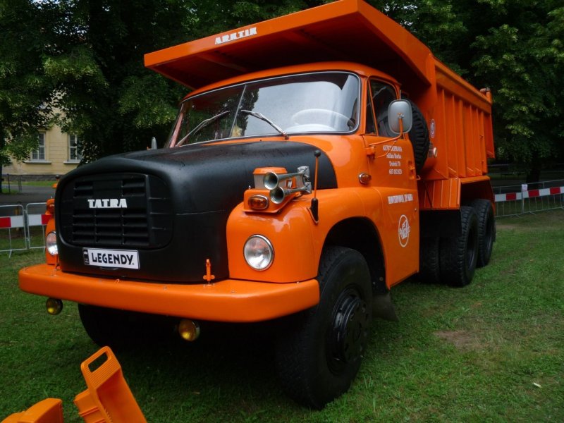 Татра 148 миксер
