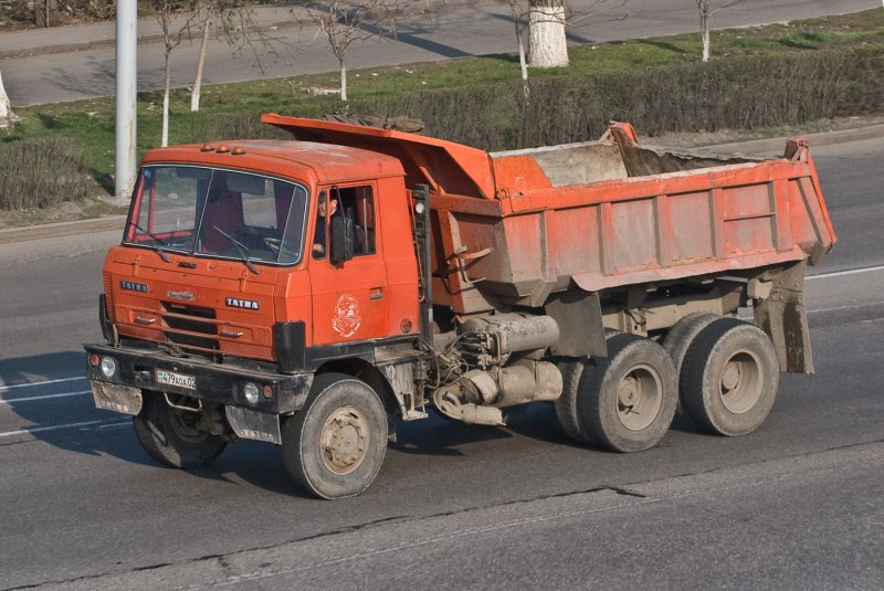 Tatra 815 самосвал