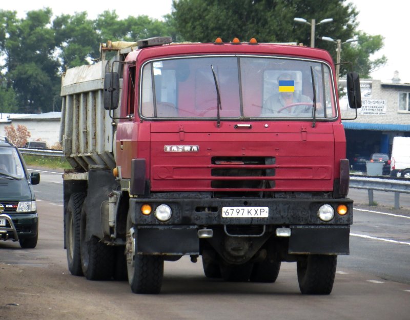 КАМАЗ 55111 или Татра 815