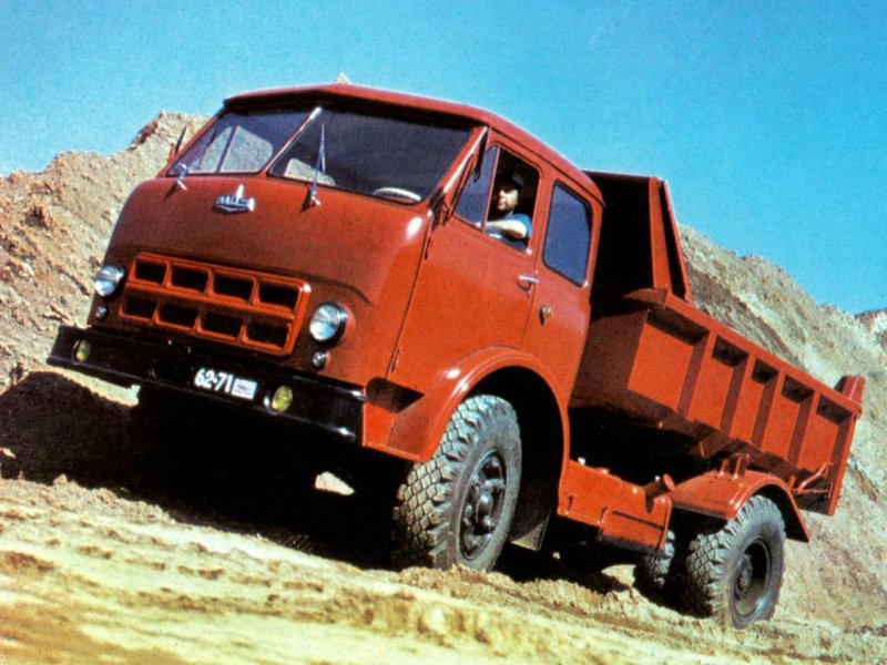Автосамосвал МАЗ 503