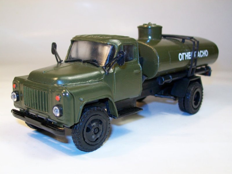 Топливозаправщик 2 4 ГАЗ 53