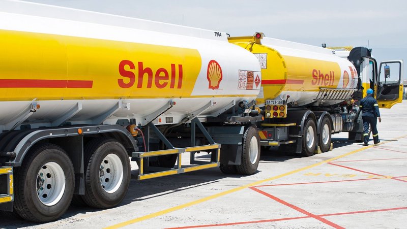 Топливный танкер Shell 2000