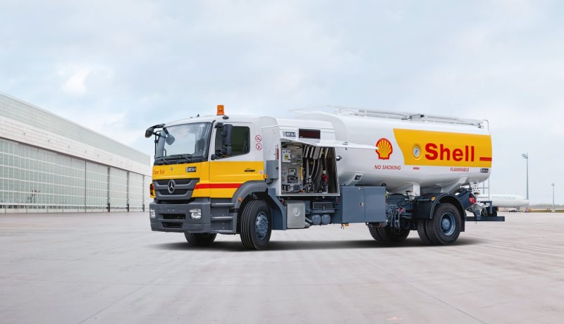 Топливозаправщик Shell аэропорт