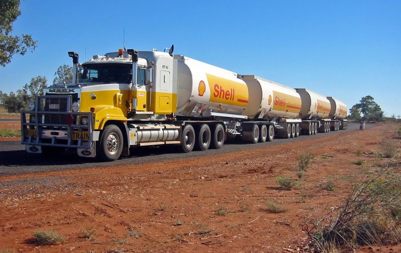 Mack Titan автопоезд