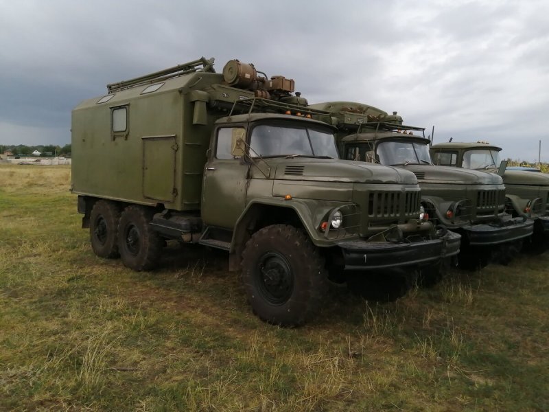 ЗИЛ 131 военный бортовой