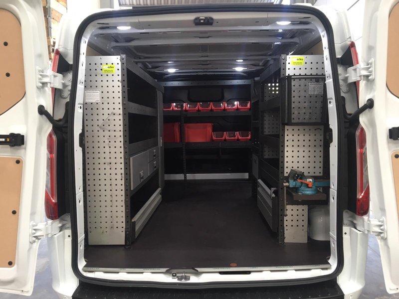 Ford Transit грузовой фургон салон